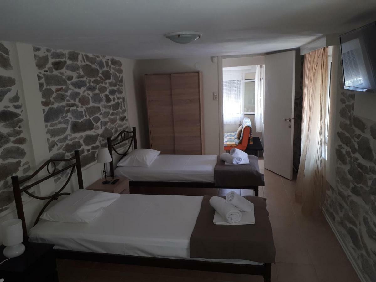 Efthimis Rooms Kavala Exterior photo